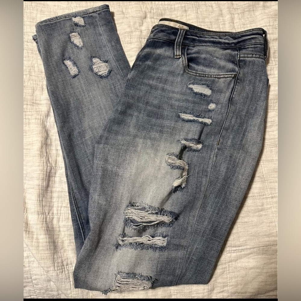 Daytrip Distressed Skinny Jeans